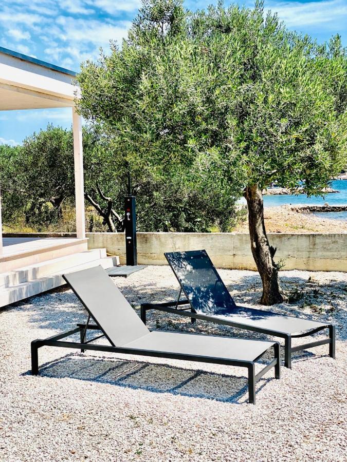 Buqez Eco Resort - Beach Villa 28 - Directly By Beach دراغ المظهر الخارجي الصورة