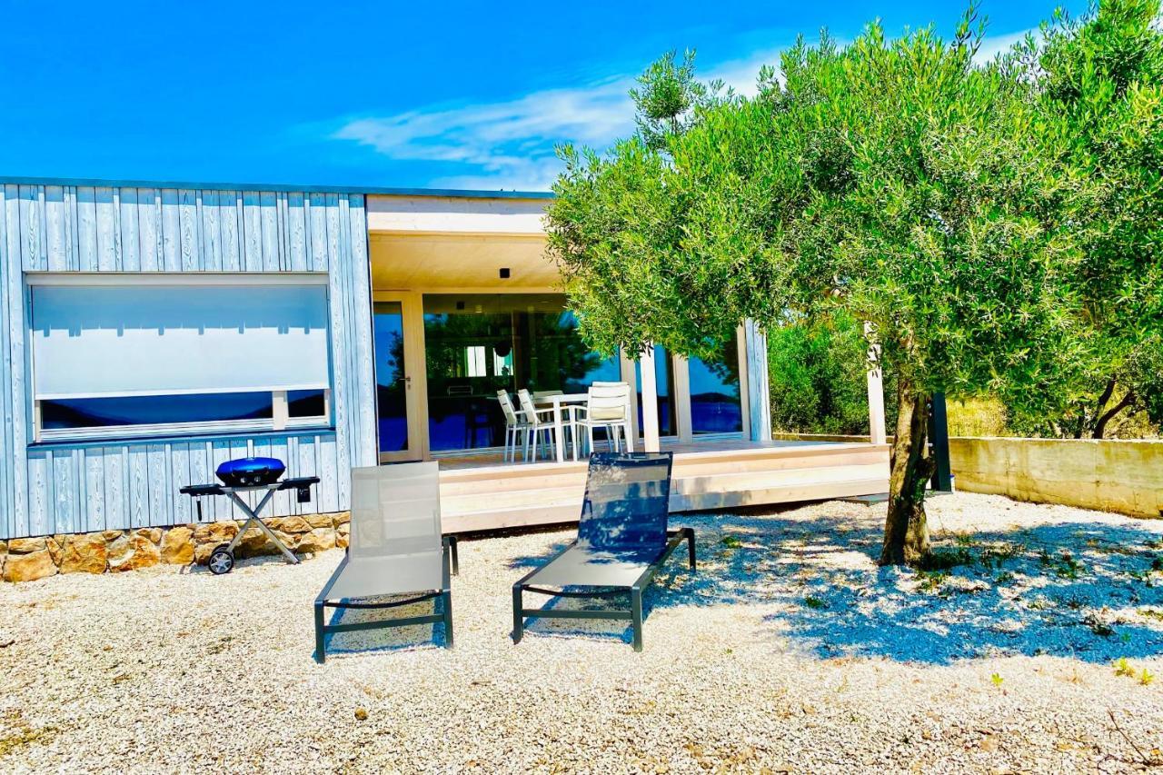Buqez Eco Resort - Beach Villa 28 - Directly By Beach دراغ المظهر الخارجي الصورة