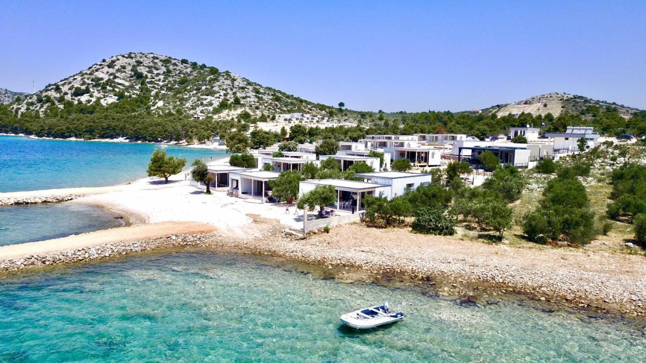 Buqez Eco Resort - Beach Villa 28 - Directly By Beach دراغ المظهر الخارجي الصورة