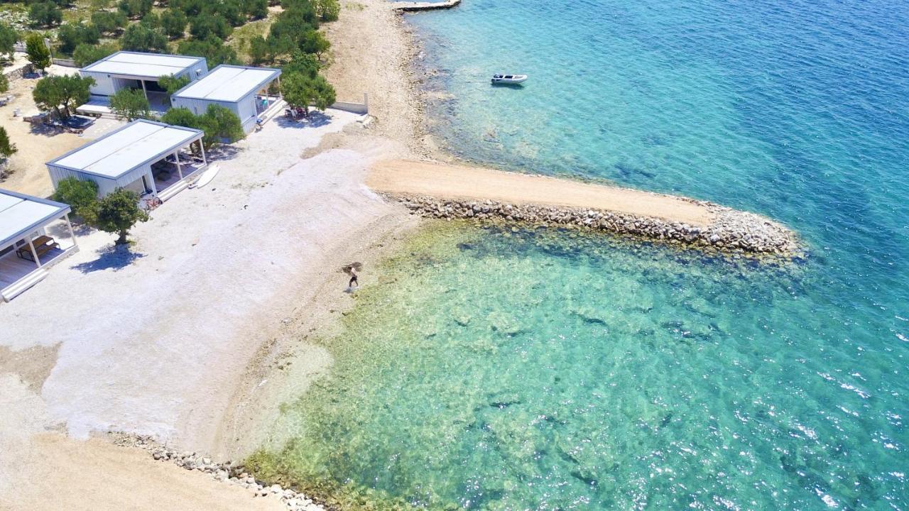 Buqez Eco Resort - Beach Villa 28 - Directly By Beach دراغ المظهر الخارجي الصورة